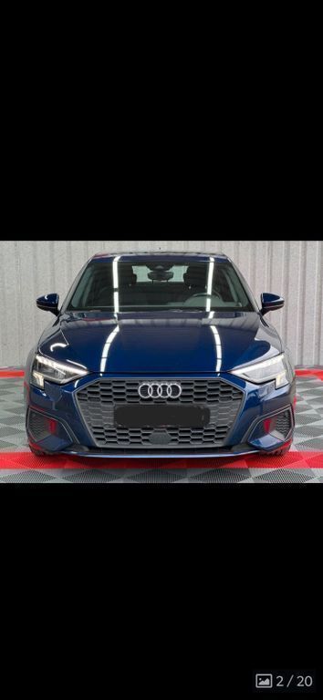 Blau Gebraucht 2020 Audi A3 Sportback Sport Limousine | 19.000 € (Guter Preis) - Bild 1/4
