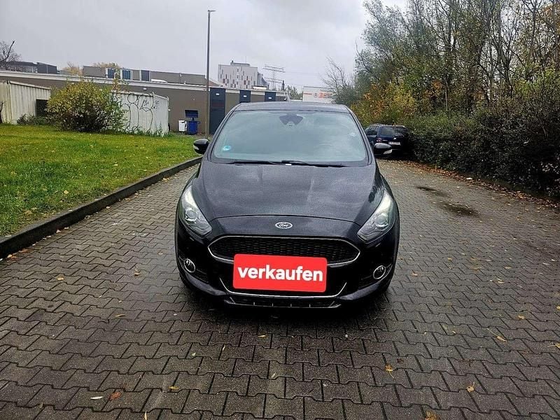 Gebraucht 2018 Ford S-MAX ST-Line Van / Kleinbus | 15.250 € (Fairer Preis) - Bild 1/4