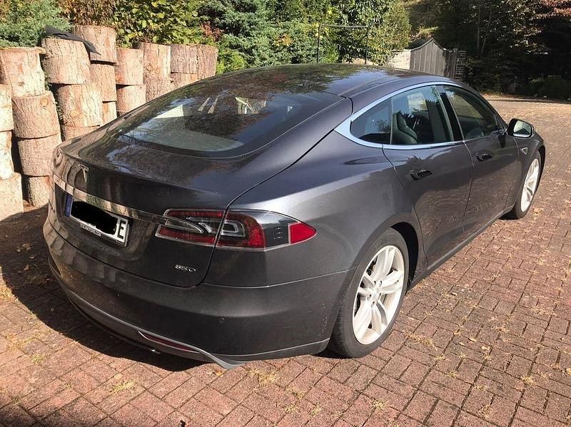 Gebraucht Tesla Model S 309 kW (421 PS) 2015 Grau Kleinwagen