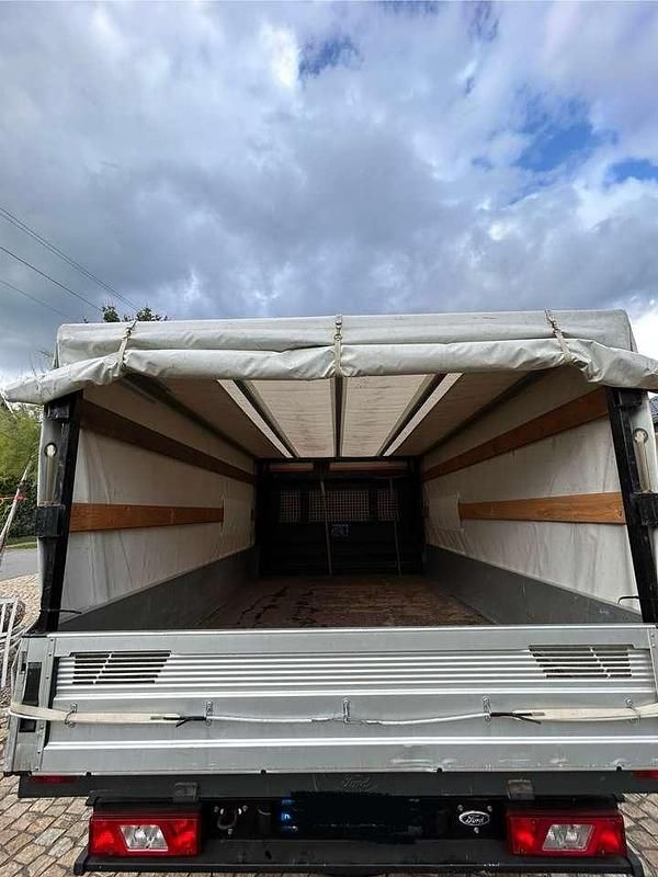 Gebraucht Ford Transit Basis 101 PS (74 kW) 2015 Weiß Van