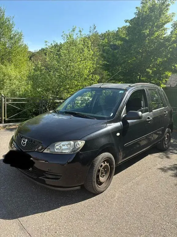 Gebraucht Mazda 2 Comfort 75 PS (55 kW) 2003 Schwarz Kleinwagen