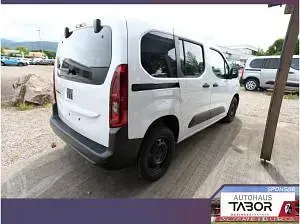 Neu Fiat Doblò 131 PS (96 kW) 2025 Weiß (gelato weiss) Van / Kleinbus