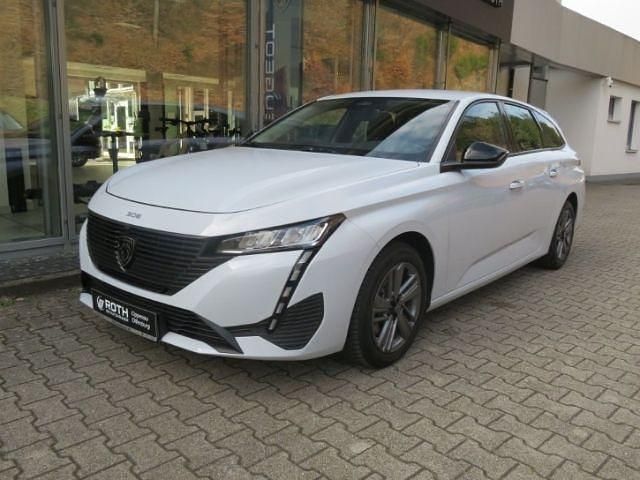 Gebraucht Peugeot 308 SW Active 131 PS (96 kW) 2023 Weiss Kombi