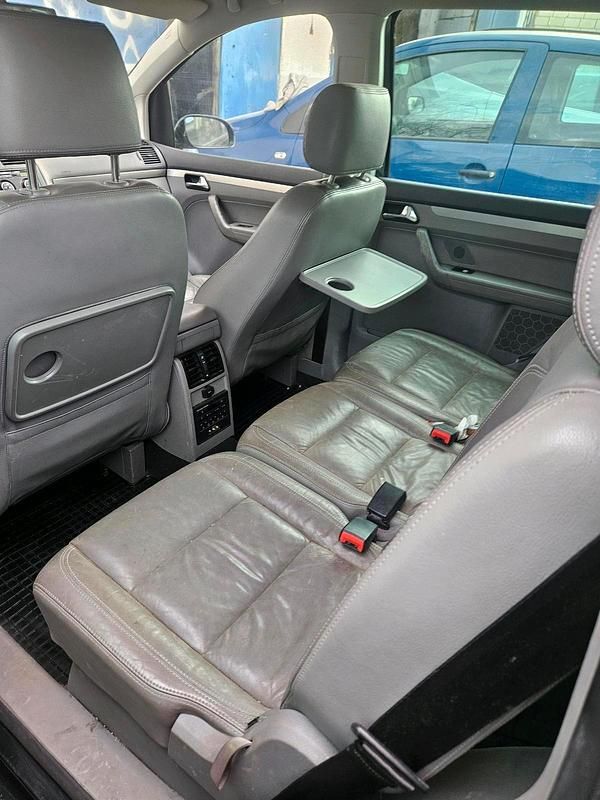 Gebraucht VW Touran 140 PS (102 kW) 2006 Schwarz Van / Kleinbus