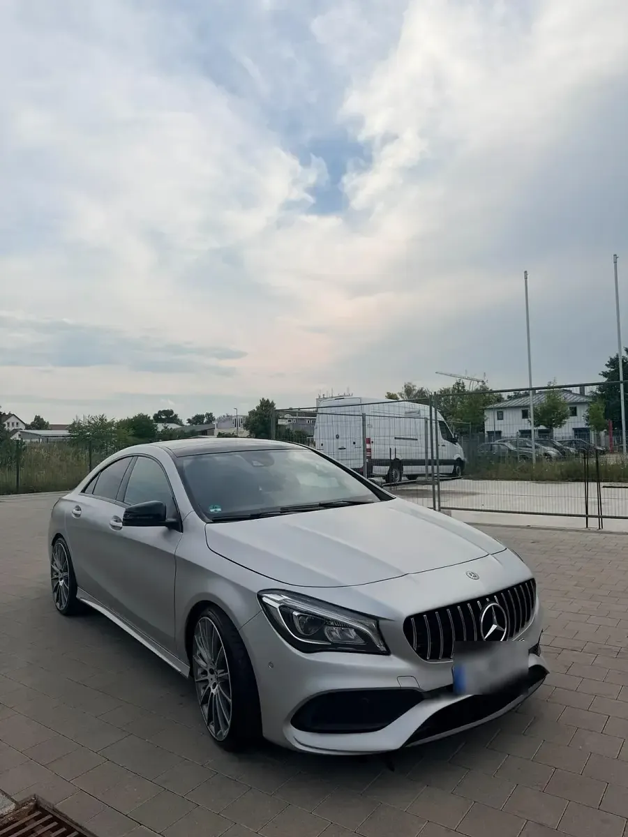 Gebraucht Mercedes CLA250 AMG line 211 PS (155 kW) 2018 Grau Coupé