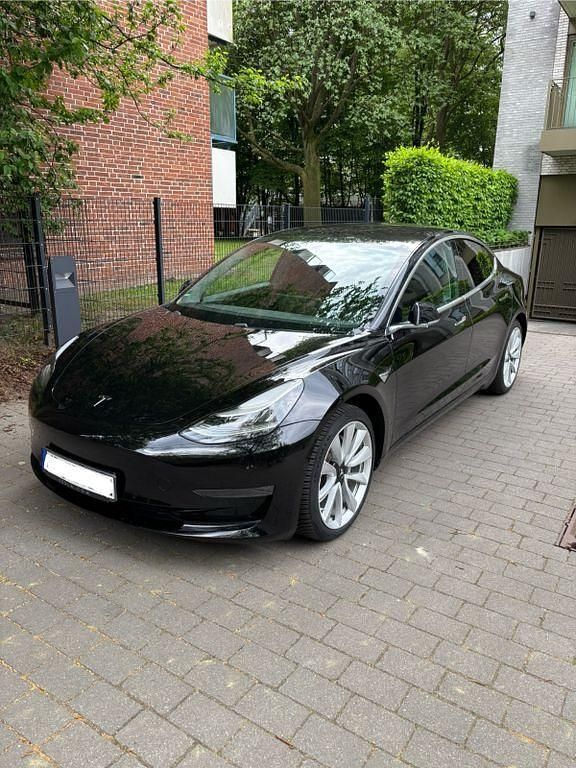 Gebraucht Tesla Model 3 350 kW (476 PS) 2019 Schwarz Limousine