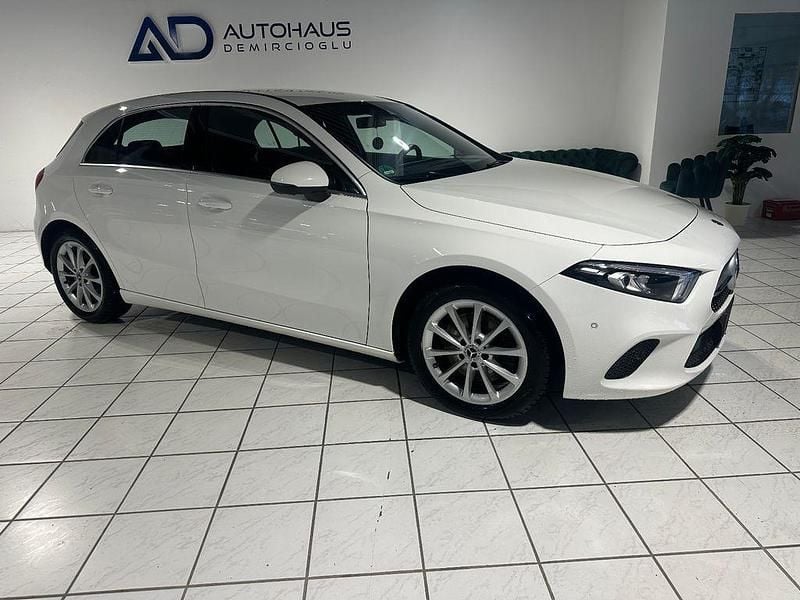 Gebraucht Mercedes A220 190 PS (139 kW) 2018 Weiß Limousine