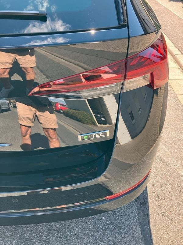 Gebraucht Skoda Superb SportLine 150 PS (110 kW) 2021 Schwarz Kombi