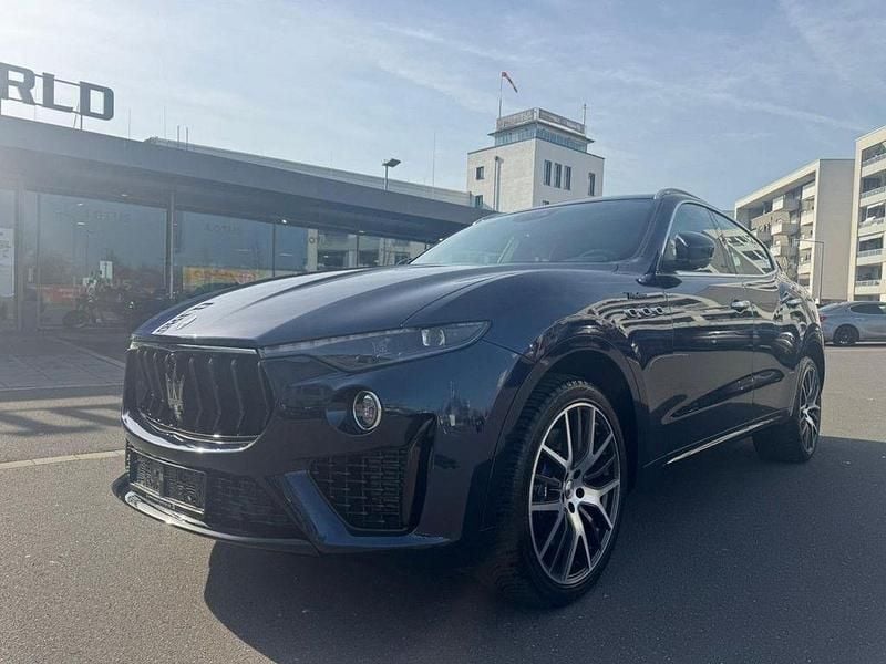Gebraucht Maserati Levante 349 PS (256 kW) 2022 Blau SUV
