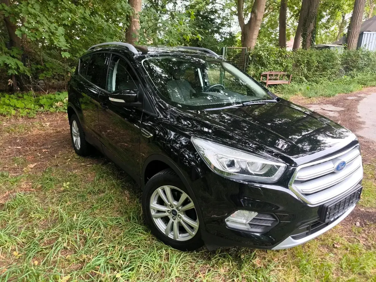 Gebraucht Ford Kuga Cool & Connect 150 PS (110 kW) 2019 Schwarz SUV