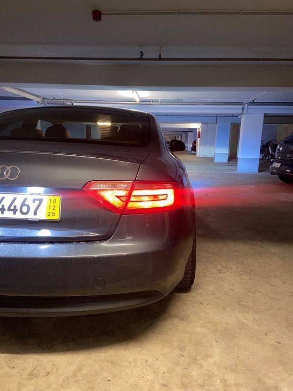 Gebraucht Audi A5 Sport 179 PS (131 kW) 2009 Blau Coupé