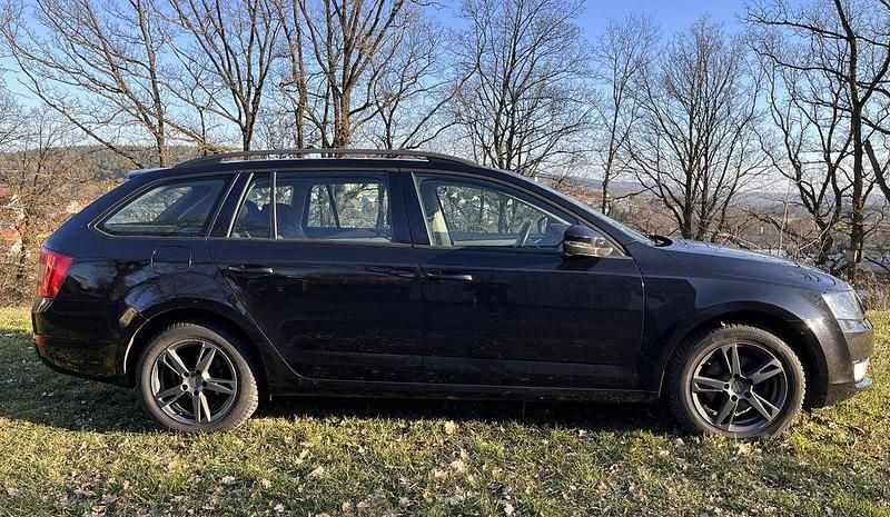 Gebraucht Skoda Octavia 150 PS (110 kW) 2014 Schwarz Kleinwagen