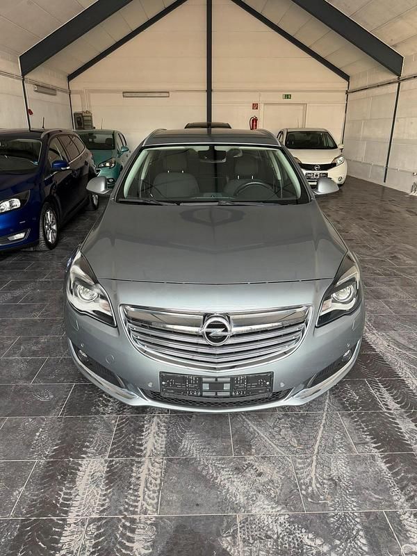 Gebraucht Opel Insignia Edition 140 PS (102 kW) 2014 Kombi