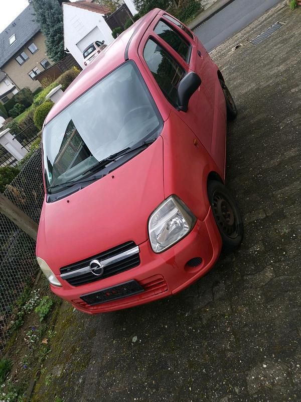 Gebraucht Opel Agila 58 PS (42 kW) 2004 Rot Van / Kleinbus