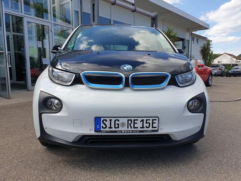 Gebraucht BMW i3 Comfort Edition 125 kW (170 PS) 2017 Capparisweiss mit akzent bmw i Kleinwagen