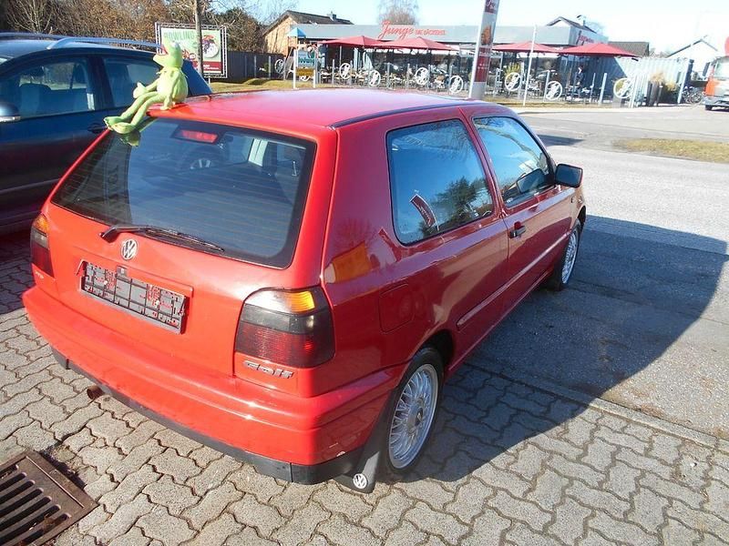 Gebraucht VW Golf III 75 PS (55 kW) 1997 Rot Kleinwagen