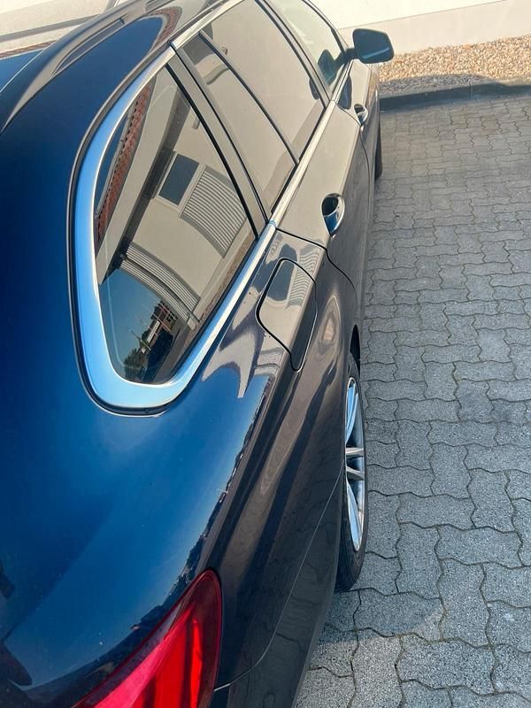 Gebraucht BMW 525 218 PS (160 kW) 2013 Blau Kombi