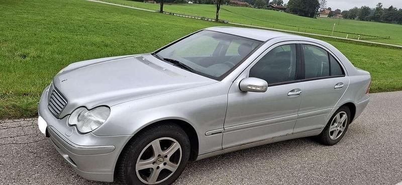 Gebraucht Mercedes C200 Elegance 163 PS (119 kW) 2000 Silber Limousine