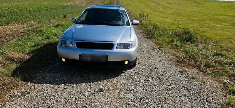 Silber Gebraucht 1997 Audi A3 Kleinwagen | 1.499 € (Fairer Preis) - Bild 1/4