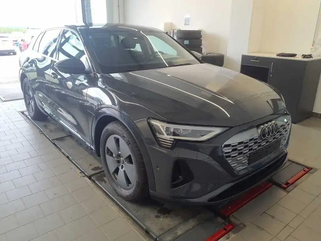 Gebraucht Audi Q8 e-tron Advanced Plus 250 kW (340 PS) 2023 Magnetgrau SUV