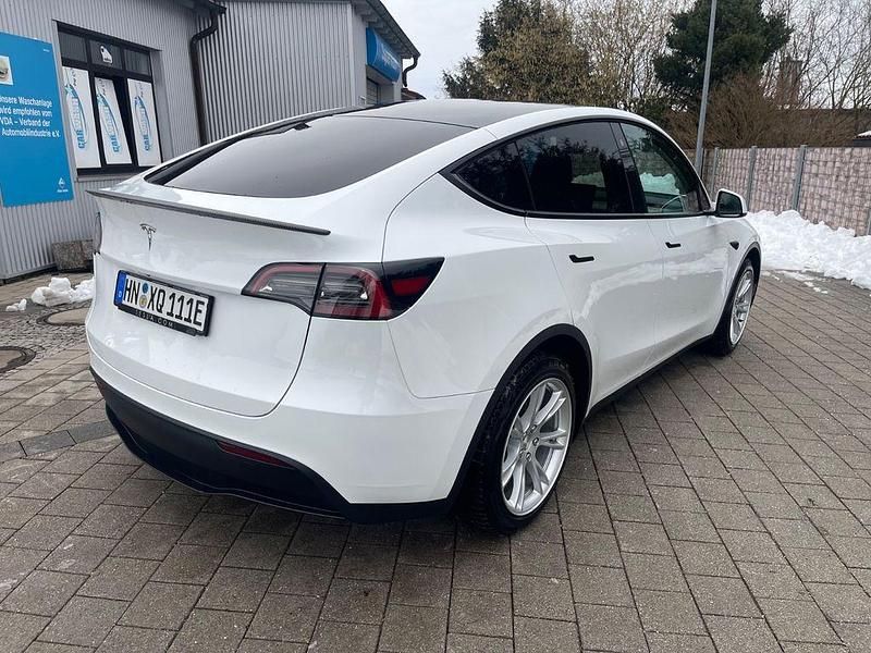 Gebraucht Tesla Model Y RWD 255 kW (347 PS) 2023 Weiß SUV