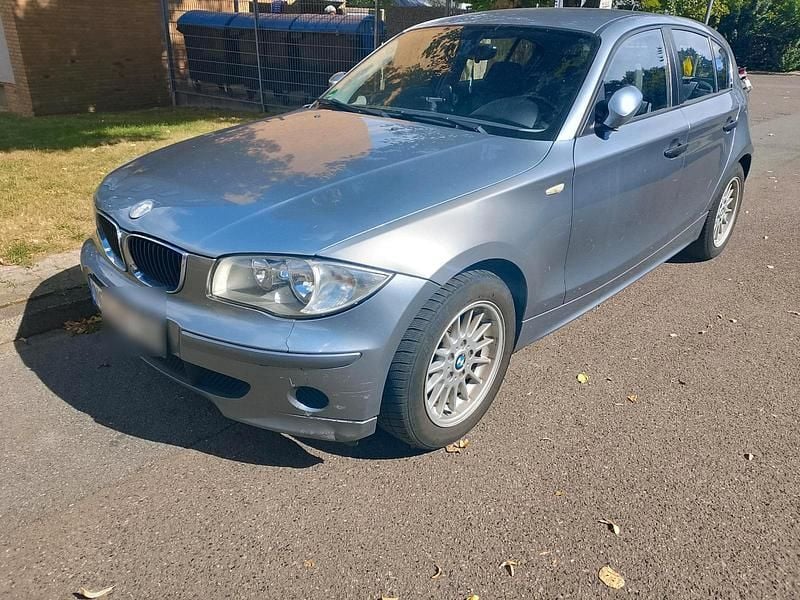 Gebraucht 2005 BMW 118 Kleinwagen | 1.350 € (Guter Preis) - Bild 1/4