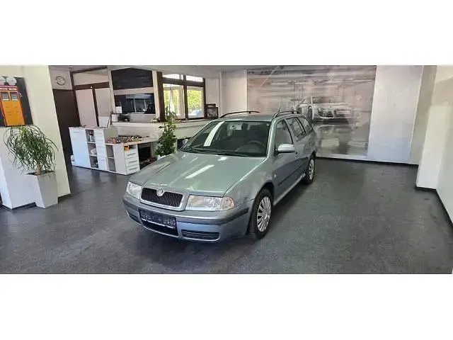 Gebraucht Skoda Octavia Tour 90 PS (66 kW) 2005 Grau Kombi
