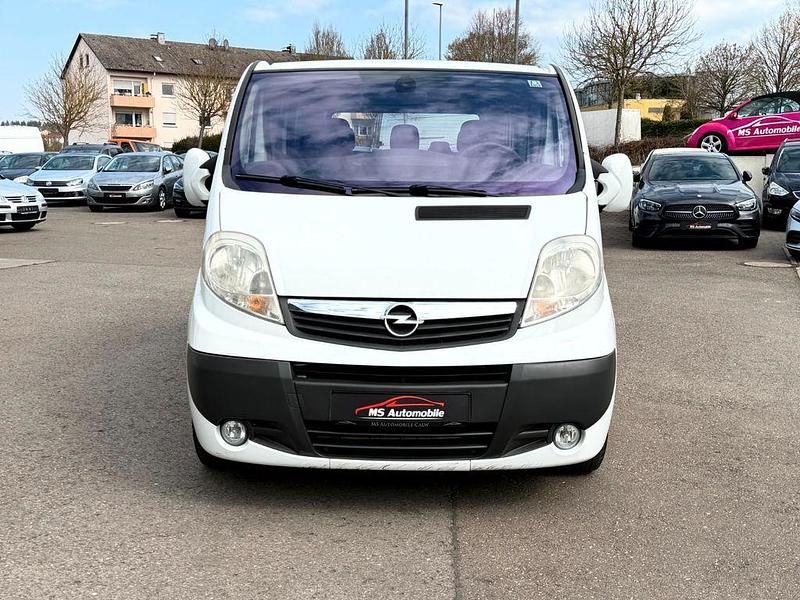 Gebraucht Opel Vivaro Cosmo 145 PS (106 kW) 2010 Weiß Van / Kleinbus