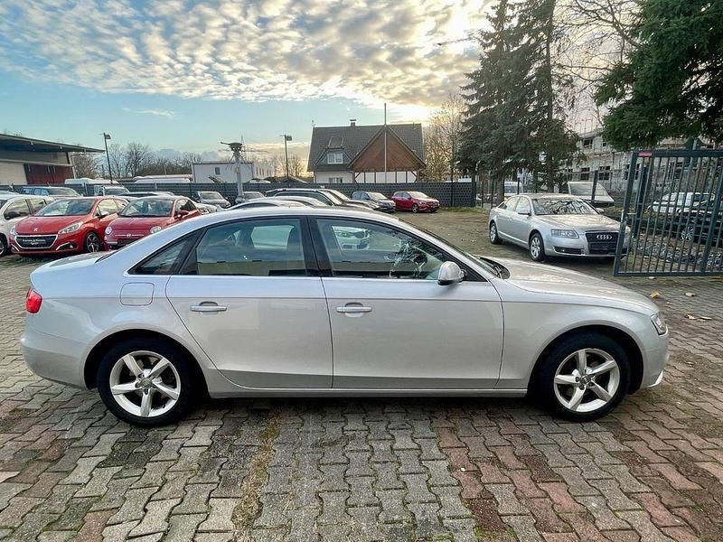 Gebraucht Audi A4 Ambiente 170 PS (125 kW) 2012 Silber Limousine