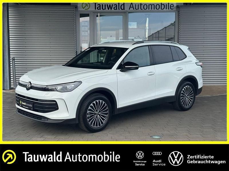 Gebraucht VW Tiguan Goal 150 PS (110 kW) 2025 Weiß SUV