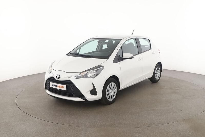 Weiß Gebraucht 2020 Toyota Yaris Active Limousine | 11.860 € (Fairer Preis) - Bild 1/3