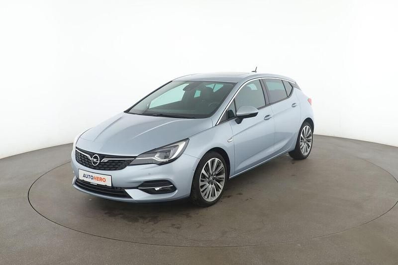 Blau Gebraucht 2019 Opel Astra Ultimate Limousine | 15.540 € (Teuer) - Bild 1/3