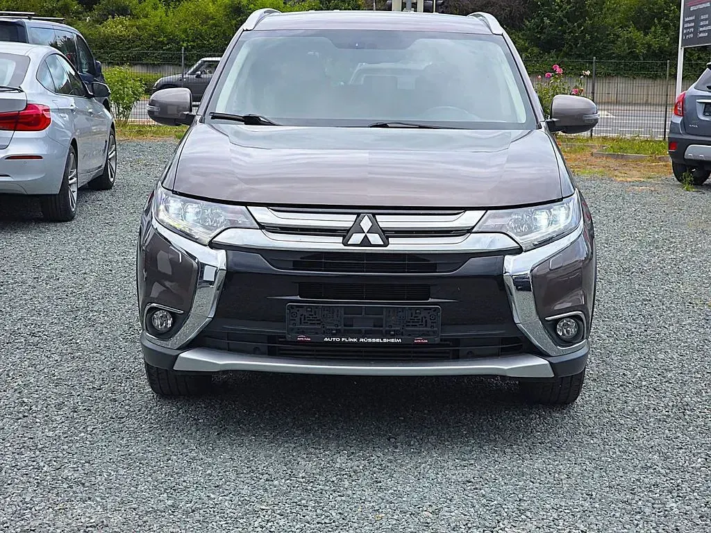 Gebraucht Mitsubishi Outlander 150 PS (110 kW) 2017 Braun SUV