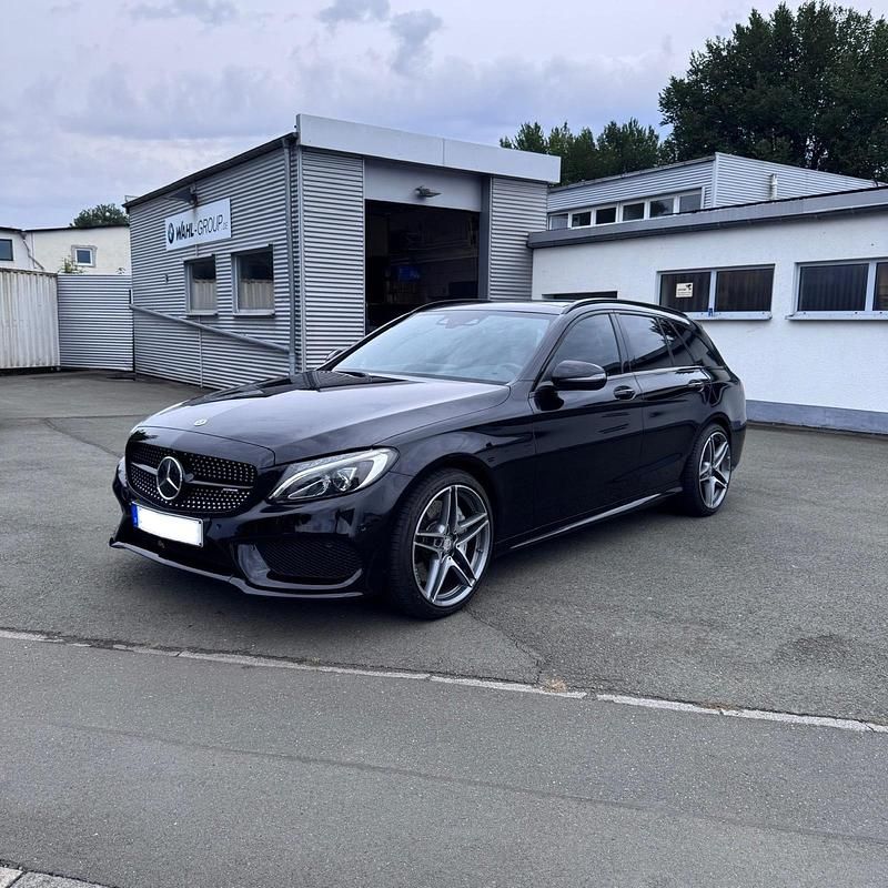 Schwarz Gebraucht 2017 Mercedes C43 AMG AMG Kombi | 31.500 € (Fairer Preis) - Bild 1/4