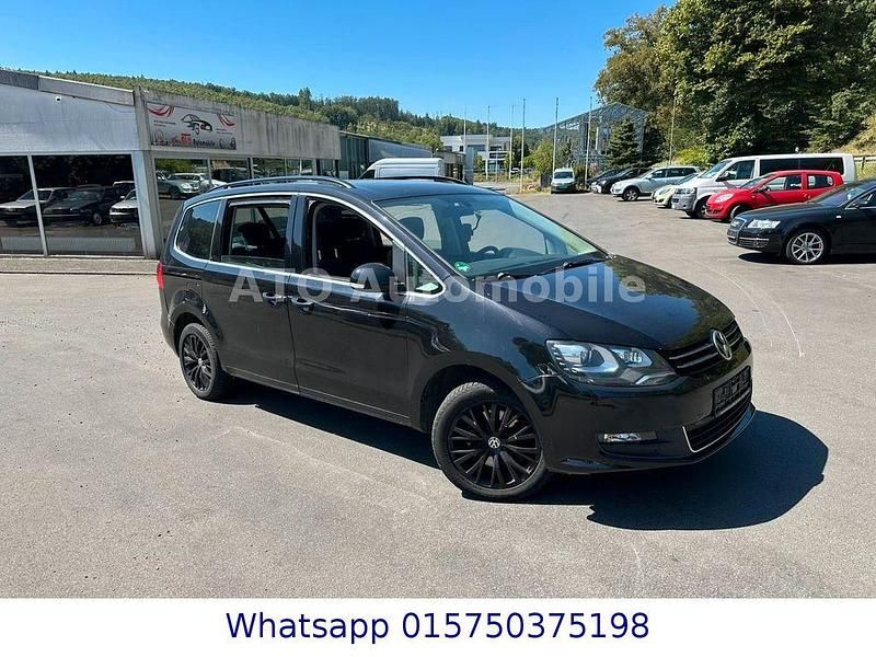 Schwarz Gebraucht 2015 VW Sharan Comfortline Van / Kleinbus | 13.999 € (Guter Preis) - Bild 1/4