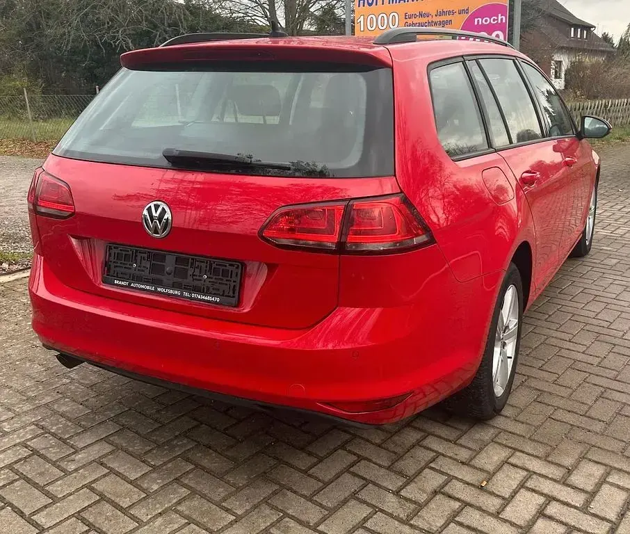 Gebraucht VW Golf VII Comfortline 110 PS (80 kW) 2015 Rot Kombi