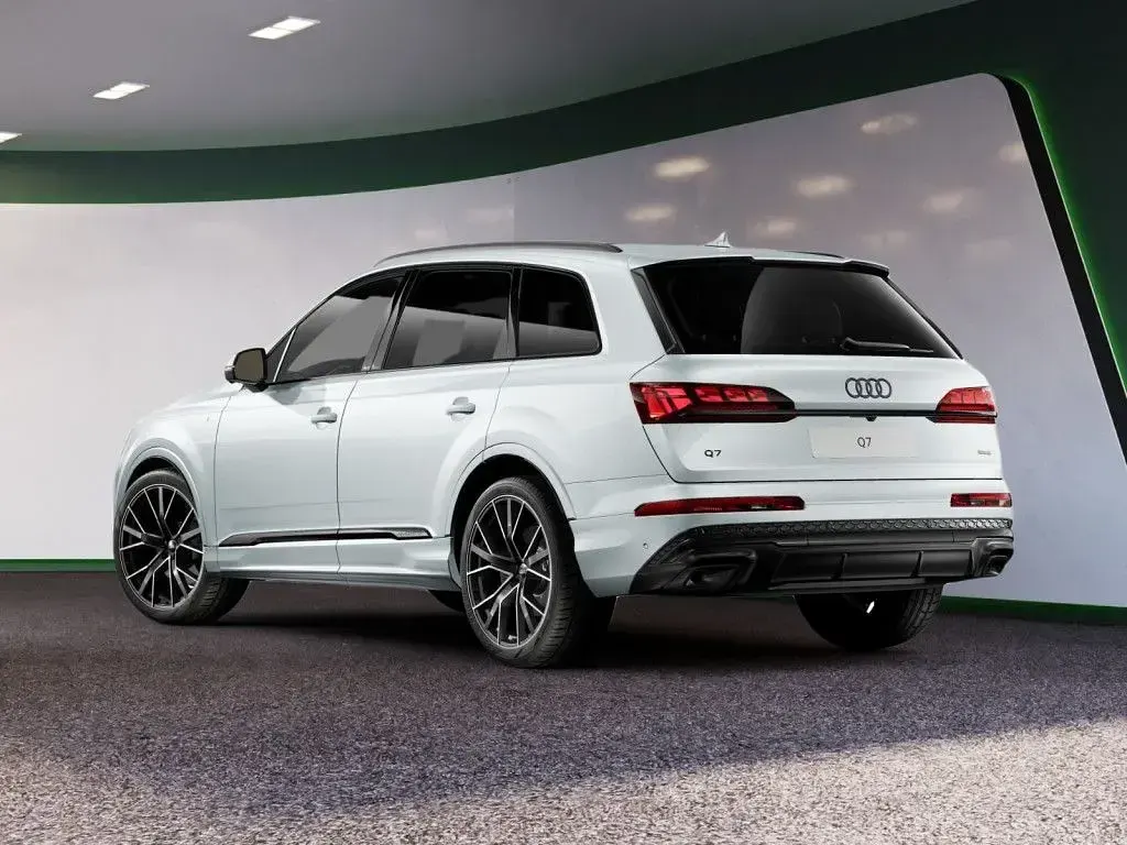 Gebraucht Audi Q7 S-Line 286 PS (210 kW) 2025 Satellitsilber metallic SUV