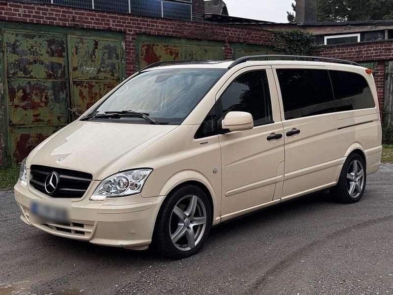 Beige Gebraucht 2013 Mercedes Vito Van / Kleinbus | 7.500 € (Fairer Preis) - Bild 1/4