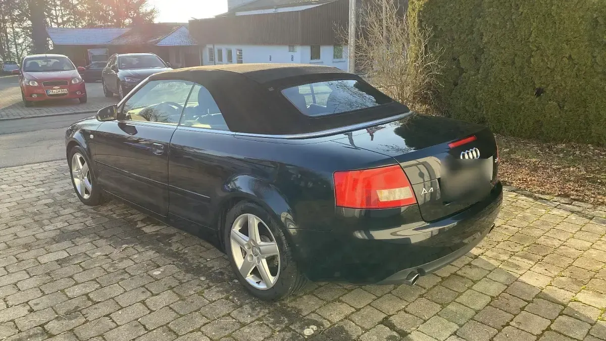 Gebraucht Audi A4 Cabriolet Sport 170 PS (125 kW) 2002 Schwarz Cabrio