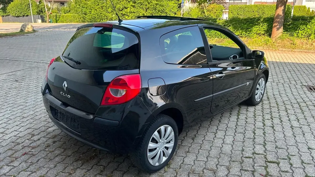 Gebraucht Renault Clio Dynamique 101 PS (74 kW) 2008 Schwarz Kleinwagen