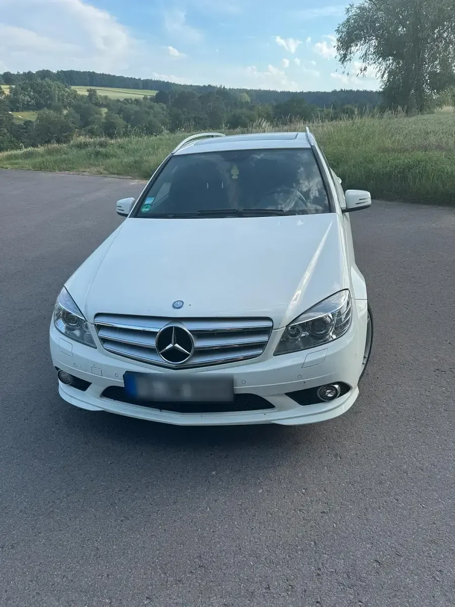 Gebraucht Mercedes C250 204 PS (150 kW) 2010 Weiß Kombi