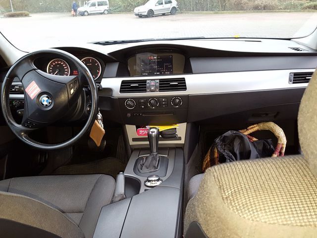 Gebraucht BMW 525 241 PS (177 kW) 2005 Grau metallic Kombi
