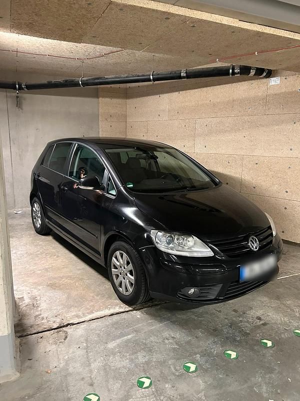 Schwarz Gebraucht 2007 VW Golf Plus Van / Kleinbus | 4.900 € (Fairer Preis) - Bild 1/4