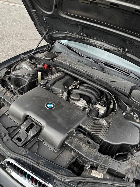 Gebraucht BMW 116 122 PS (89 kW) 2007 Schwarz Kleinwagen