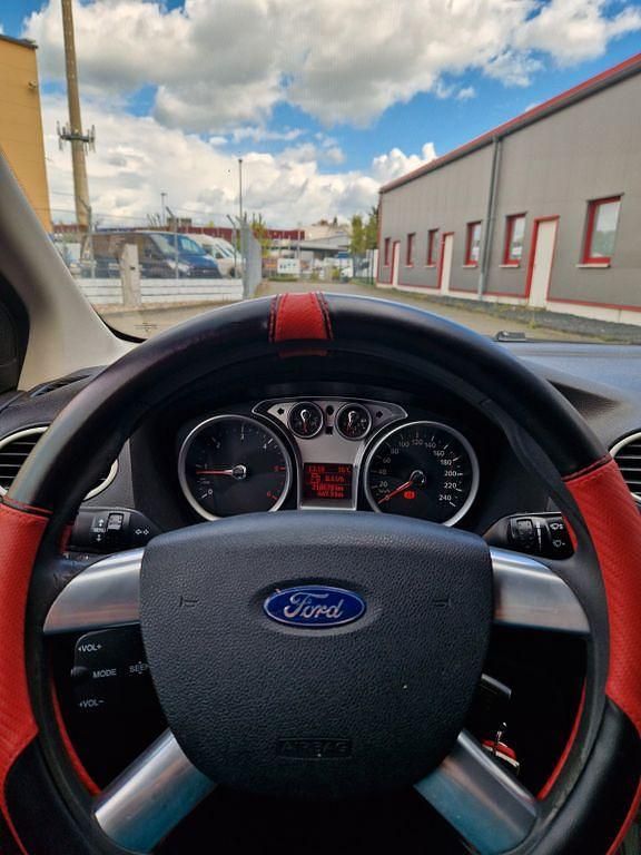 Usata Ford Focus Style 109 CV (80 kW) 2009 Nero Berlina