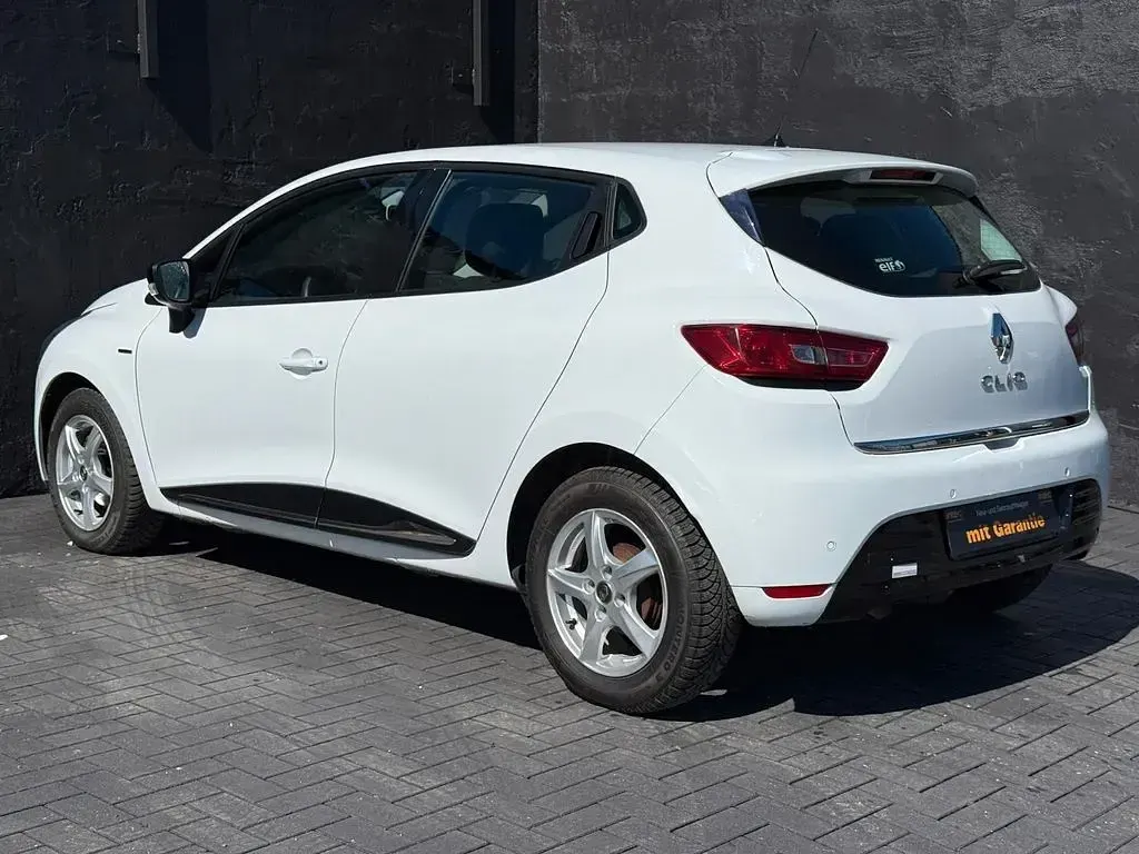 Gebraucht Renault Clio IV LIMITED 76 PS (55 kW) 2019 Weiß Limousine