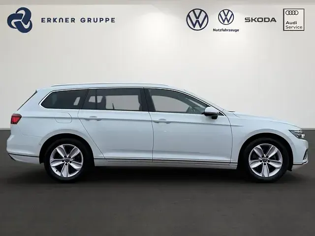 Occasion VW Passat Elegance 150 ch (110 kW) 2024 Blanc Break