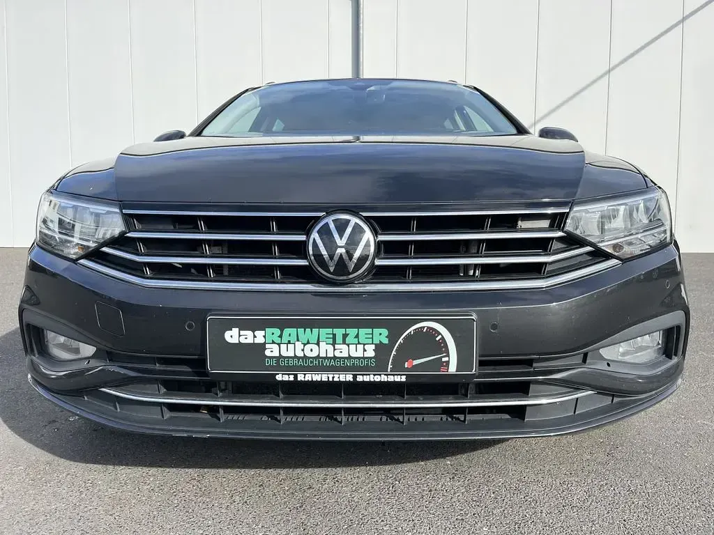 Gebraucht VW Passat Business 150 PS (110 kW) 2021 Grau Kombi