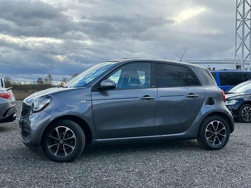 Usado Smart ForFour Passion 90 HP (66 kW) 2017 Cinzento Citadino