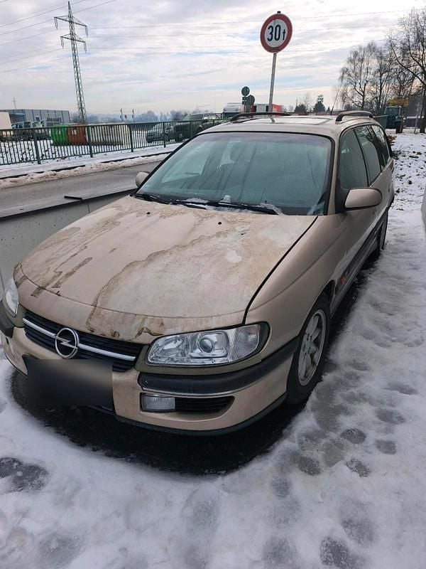 Gebraucht Opel Omega 136 PS (100 kW) 1997 Braun Limousine